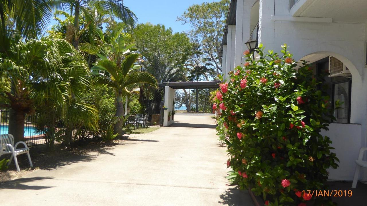 Tower Court Motel Hervey Bay Exterior foto