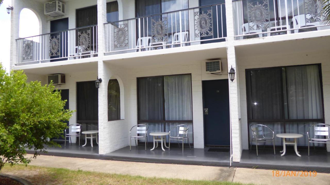 Tower Court Motel Hervey Bay Exterior foto