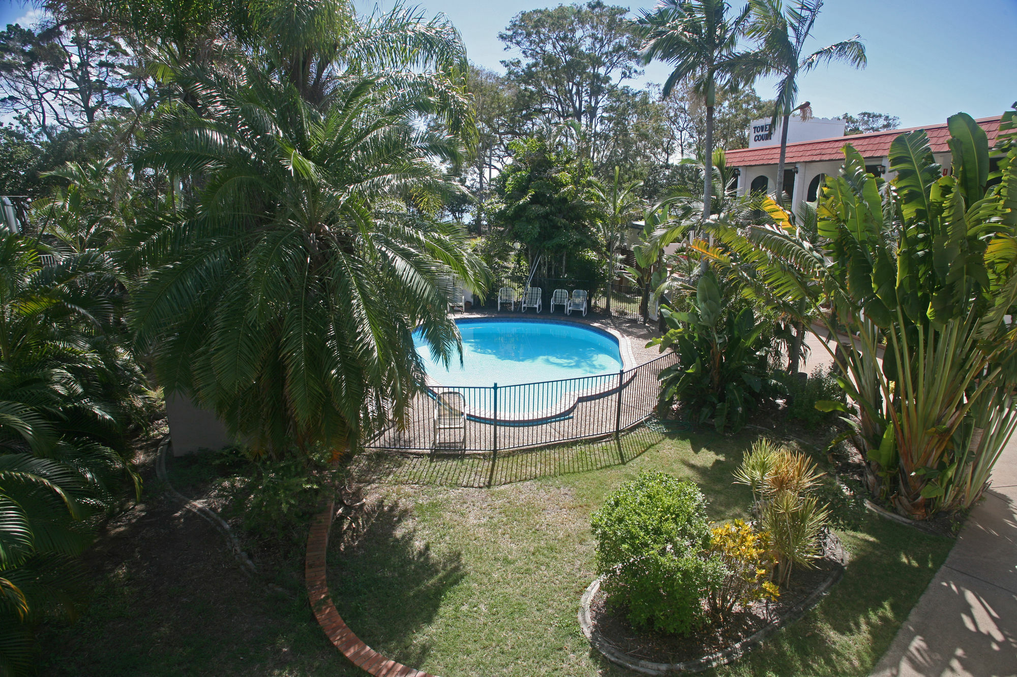 Tower Court Motel Hervey Bay Exterior foto